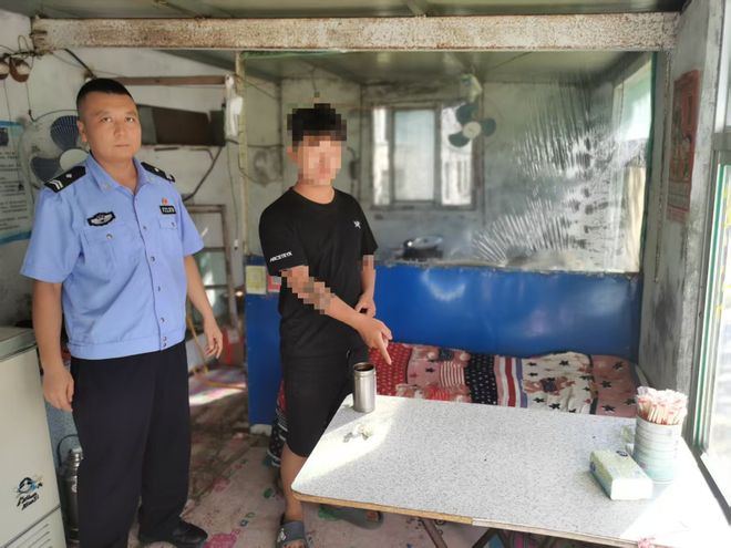 扎兰营子派出所快速破获手机卡盗窃案 全力守护群众财产安全