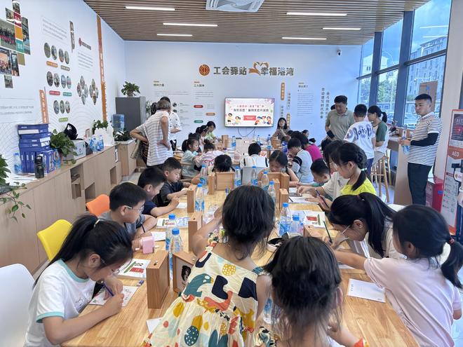 浒墅关长江社区组团：法典护航稚子心 画笔灵韵绘“新”程