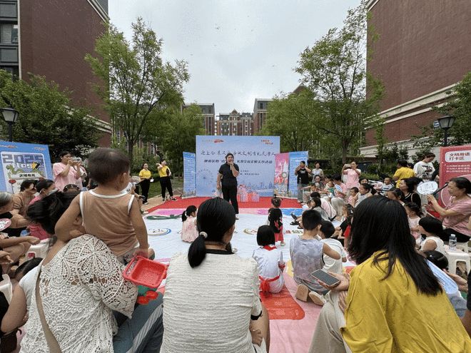 妙“语”生花绘文明 金融反诈护平安-天津滨海农商银行静海支行携手裕华园社区开展文明实践活动